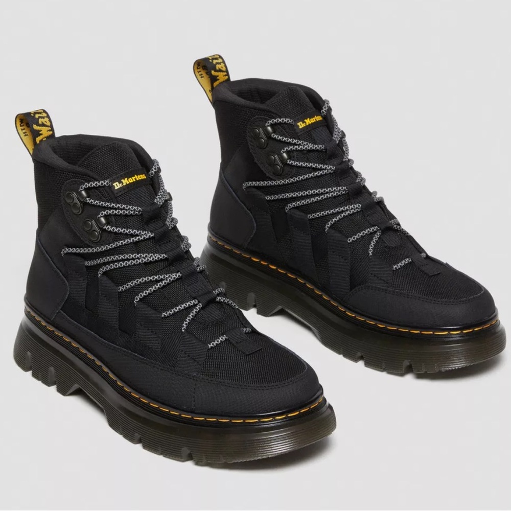 Dr. Martens Boury Leather Casual Black Lace Up Boots Size Women’s 6 Men’s 5